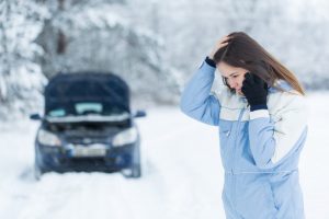 Svarīgākās lietas, kurām būtu jābūt tavā auto ziemas laikā